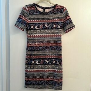 Forever 21 Paisley Printed Bodycon Dress — Size Medium
